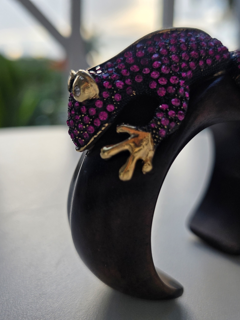 Roberto Cavalli - Gold-Tone Pink Crystal Gecko Cuff Bracelet - Picture 4 of 15